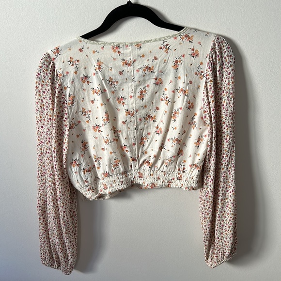 💜 2 for $30 / American Eagle Floral Blouse - Picture 6 of 6
